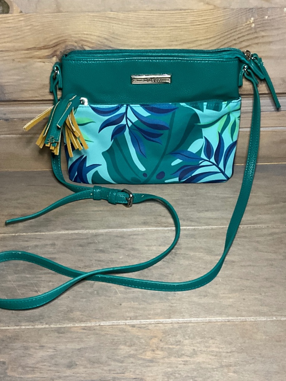 Samantha Brown To Go Printed Tassel Crossbody Bag 23" Strap No Flaws EUC